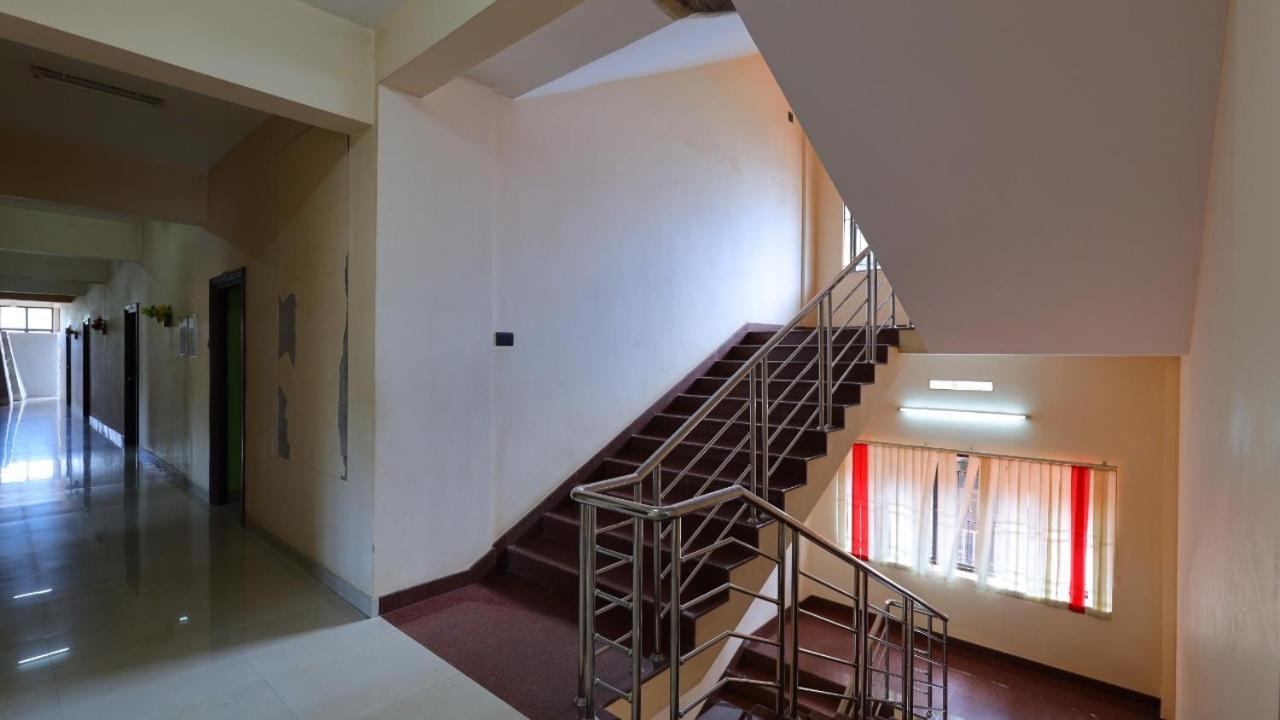 Kukuresidency Hotel Wadakkanchery Ngoại thất bức ảnh