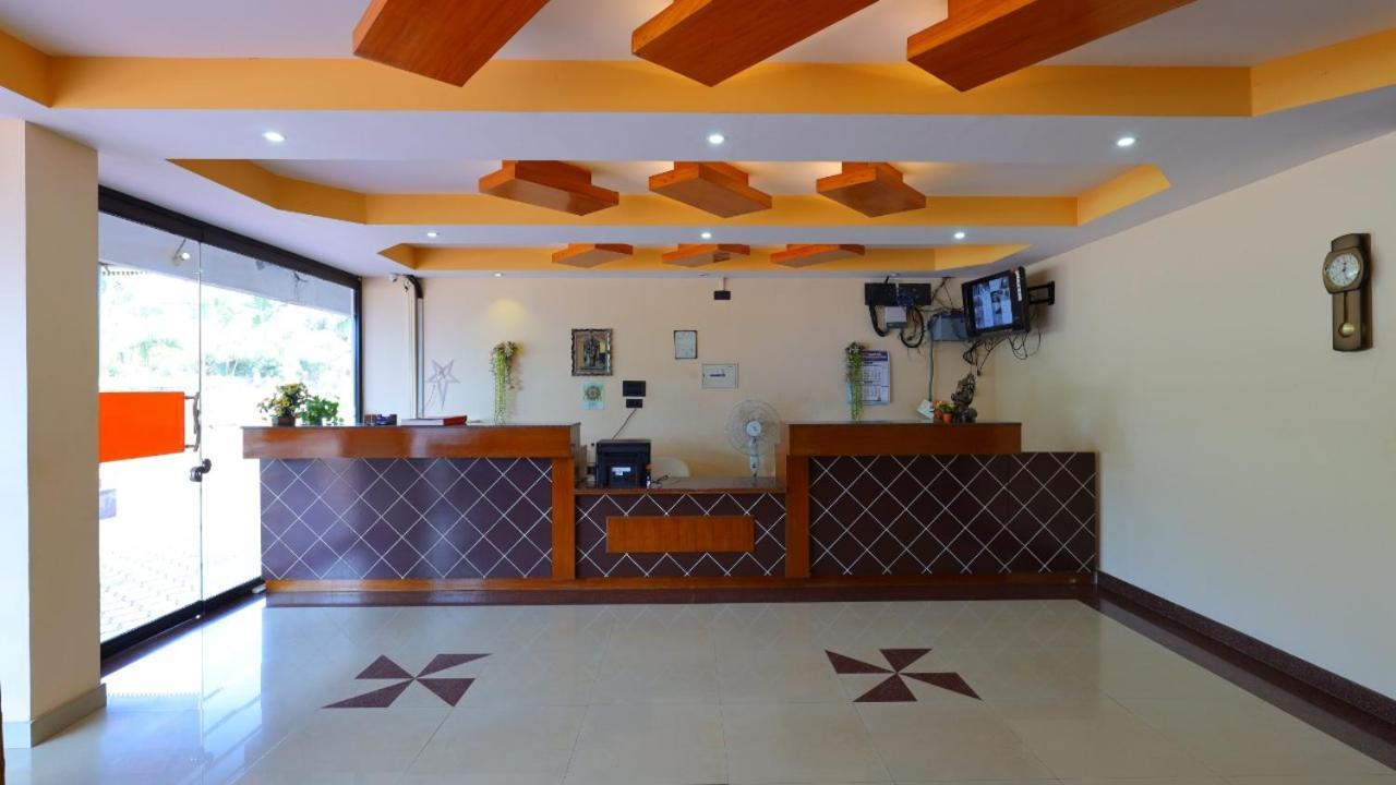 Kukuresidency Hotel Wadakkanchery Ngoại thất bức ảnh